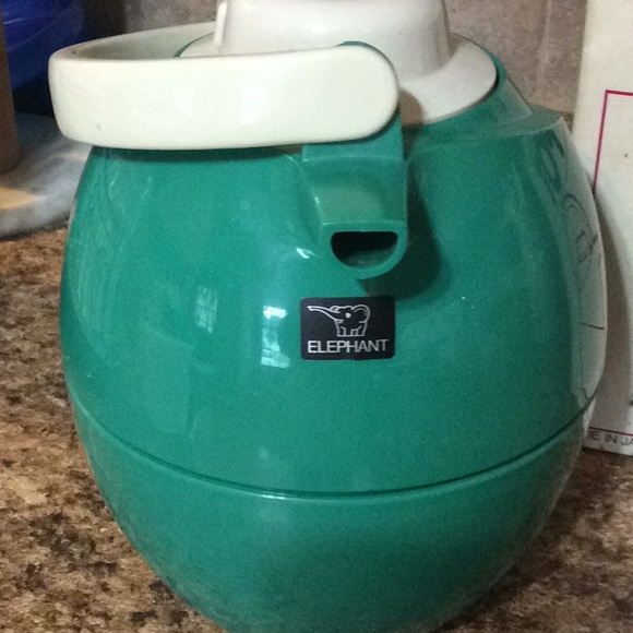 Vintage Elephant Brand Pot - Picture 2 of 2